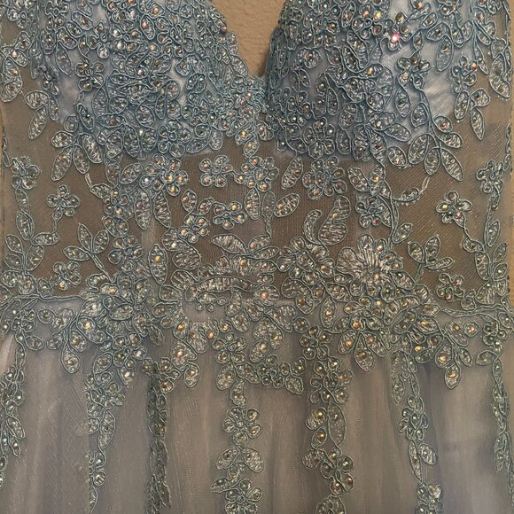Blonde Nights, Size 0, Baby Blue, Sequin, Sheer Waist, Tully Corset Prom Gown. - Picture 7 of 13